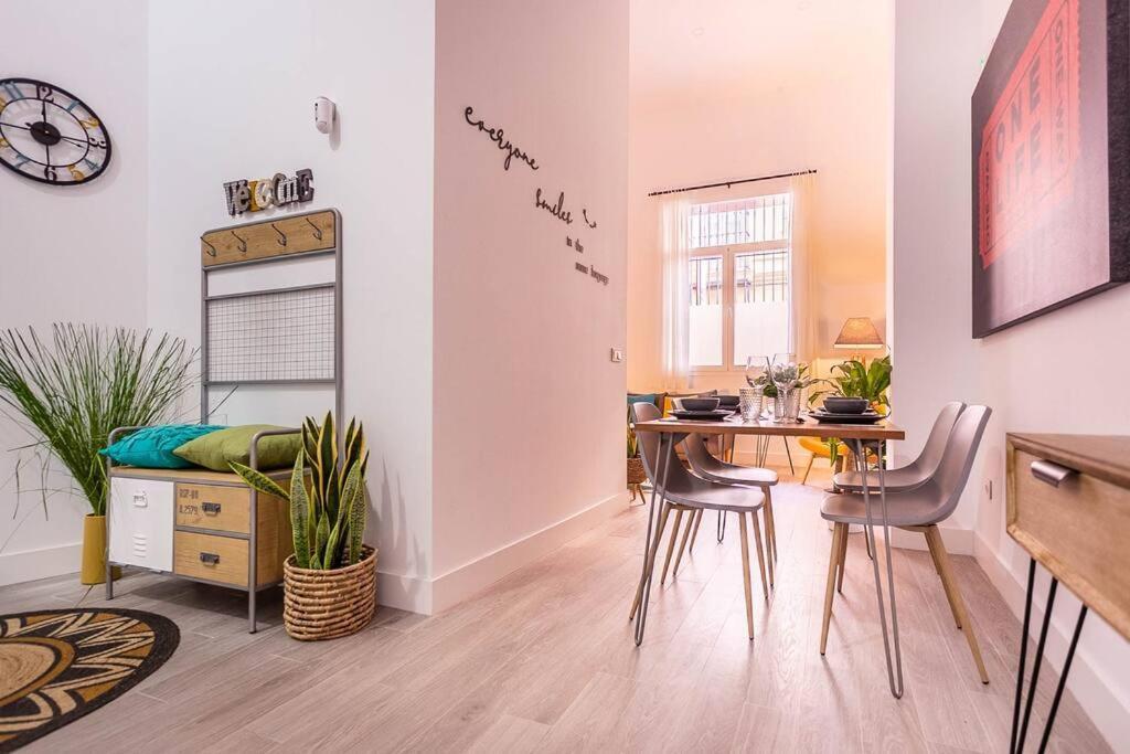 San Vicente Dreams Apartment Seville Exterior photo